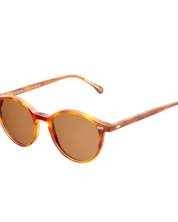 Italian Eyewear - 'Cran': Matte Classic Tortoise Sunglasses with Tobacco Lenses - Image 2