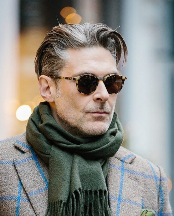 Italian Eyewear - 'Cran': Matte Tortoise Frame Sunglasses with Bottle Green Lenses - Image 5