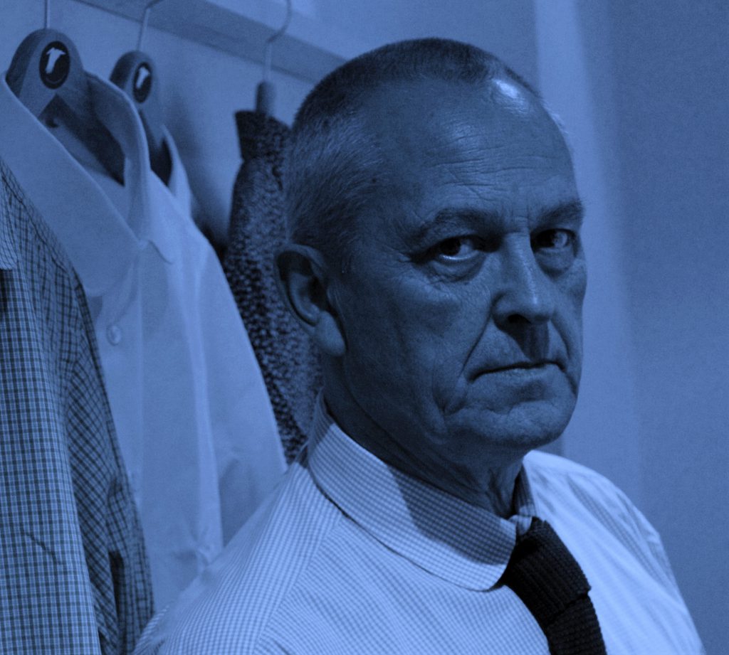 Sit Horace Panter - Pellicano Style