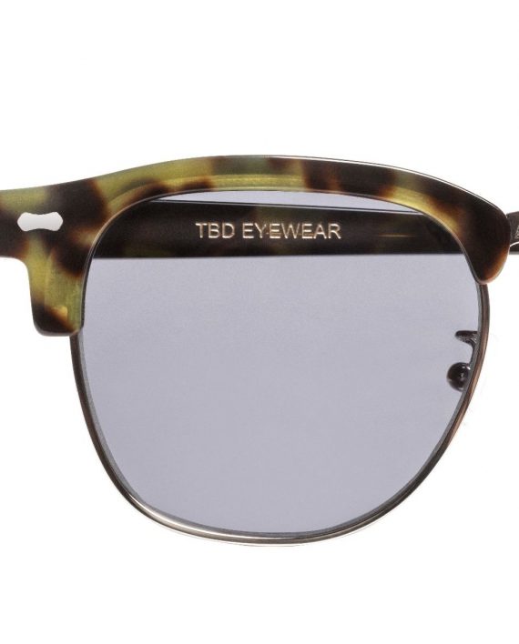 Italian Eyewear – 'Tartan' Green Tortoise Shell Acetate & Metal Frame Sunglasses with Gradient Grey Lenses - Image 2