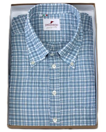 A Men's  Check Short Sleeve Popover Shirt in Blue & White Seersucker