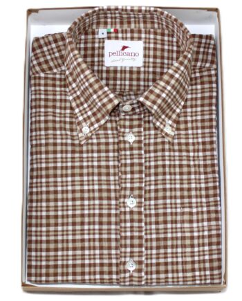 A Men's  Check Short Sleeve Popover Shirt in Brown & White Seersucker